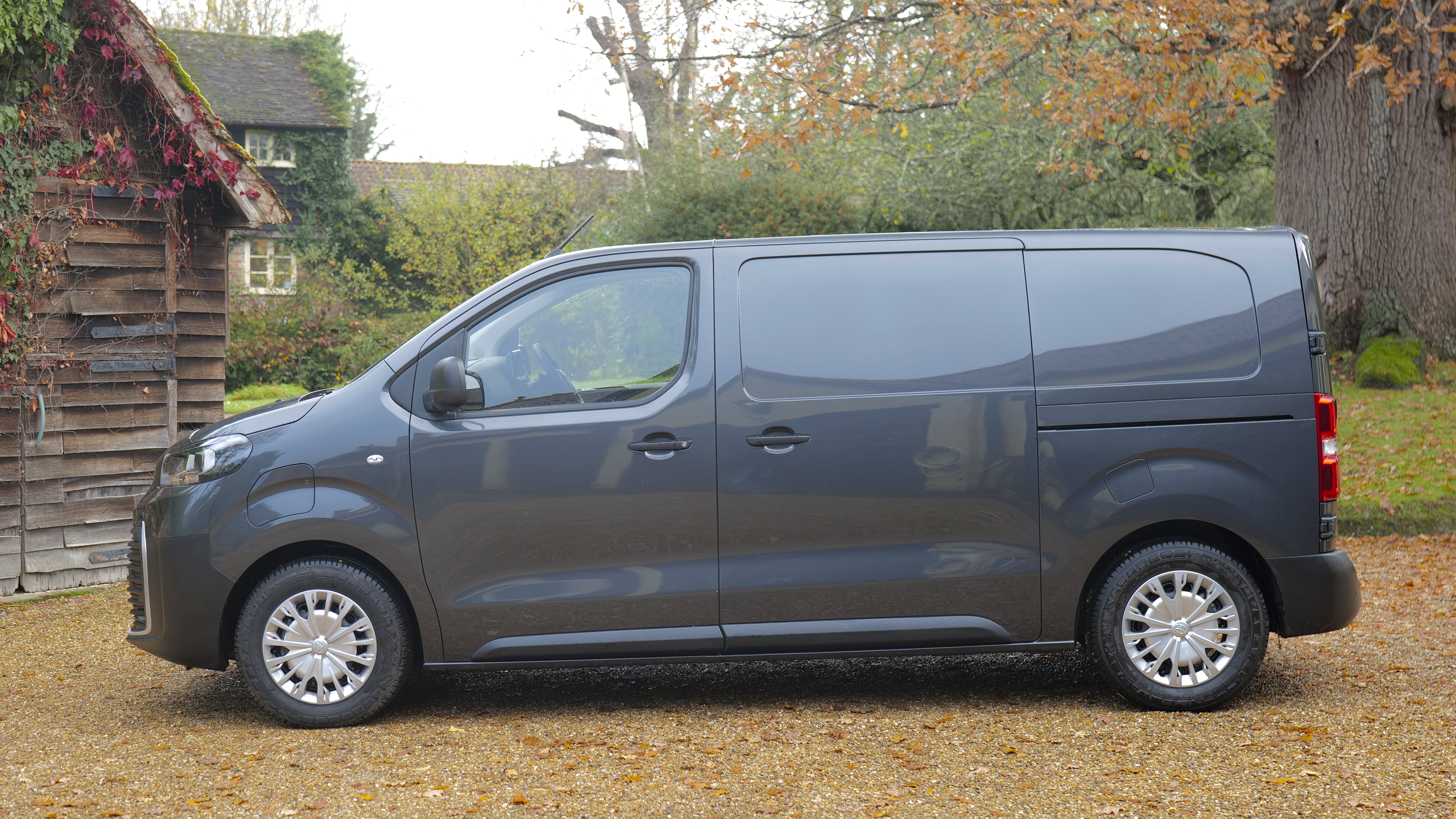 TOYOTA PROACE L1 DIESEL 2.2D 150 Icon Premium Van